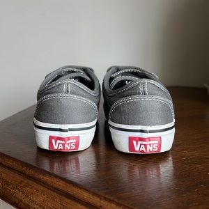 Youth Vans Velcro sneakers
